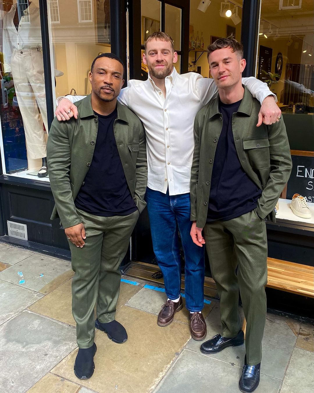 Batch LDN Men's Bottle Green Linen Suit Ashley Walters